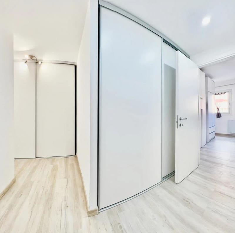 Appartement - 95 m² - 3 pièces