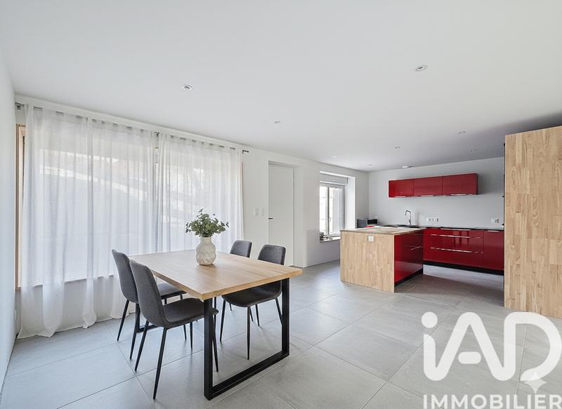 Maison - 186 m² - 5 pièces