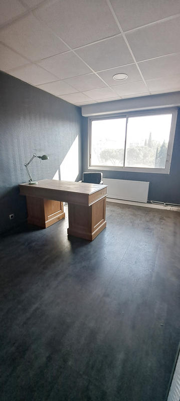 Bureau - 98 m² - 5 pièces