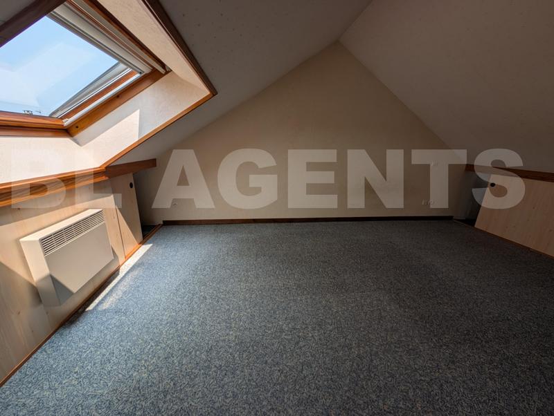 Maison traditionnelle - 102 m² - 5 pièces