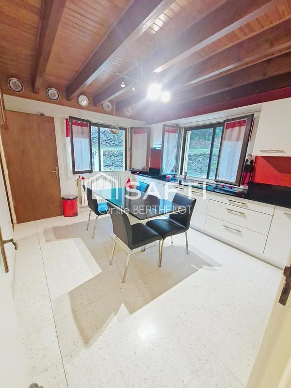 Maison - 150 m² - 7 pièces