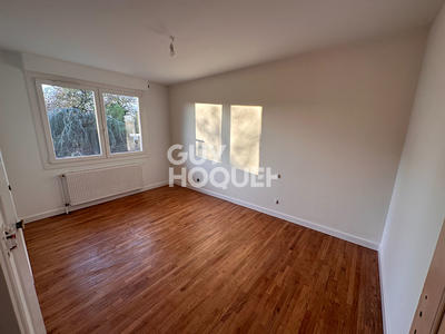 Maison - 104 m² - 5 pièces