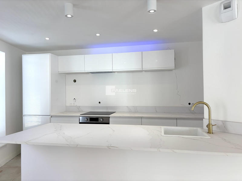 Maison - 213 m² - 5 pièces