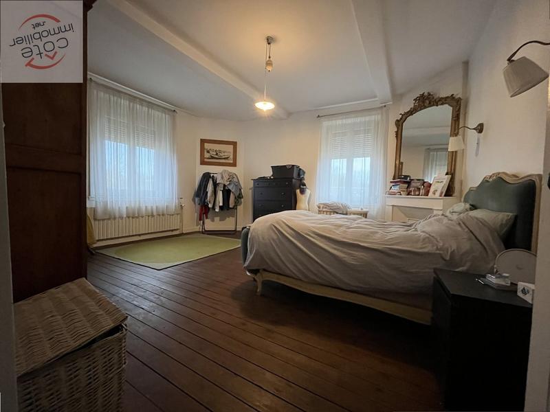 Maison - 163 m² - 5 pièces