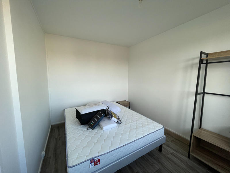 Appartement - 80 m² - 5 pièces