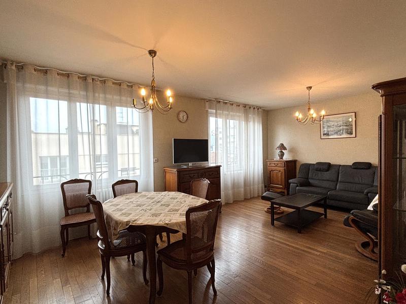 Appartement - 83 m² - 4 pièces