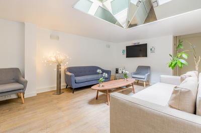 Ostéopathe Paris - Mathilde Locqueville