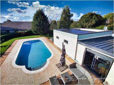 Maison - 180 m² - 10 pièces