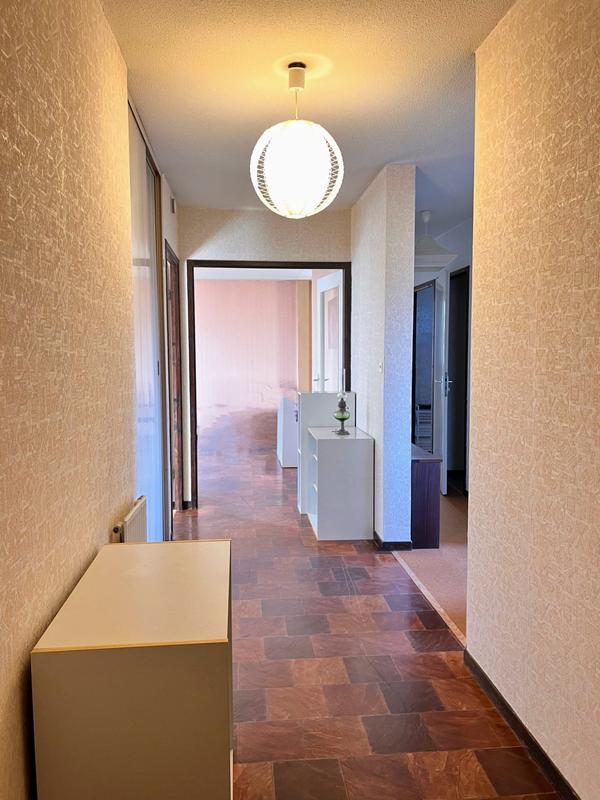 Appartement - 84 m² - 4 pièces