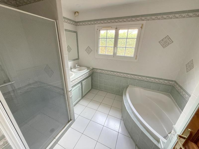 Villa - 183 m² - 5 pièces