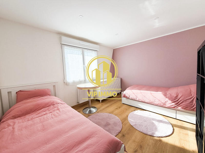 Maison - 130 m² - 7 pièces