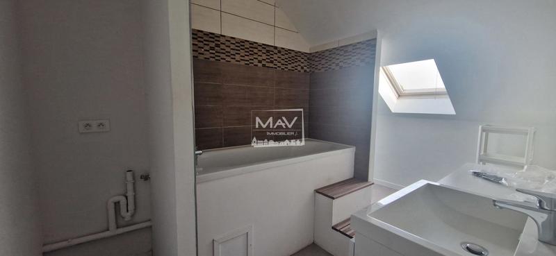 Studio - 25 m² - 1 pièce