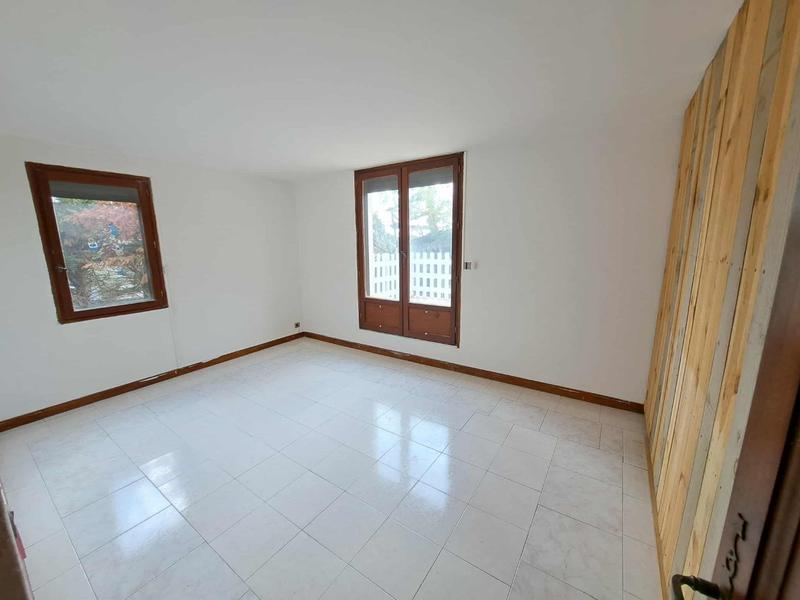 Maison - 184 m² - 5 pièces