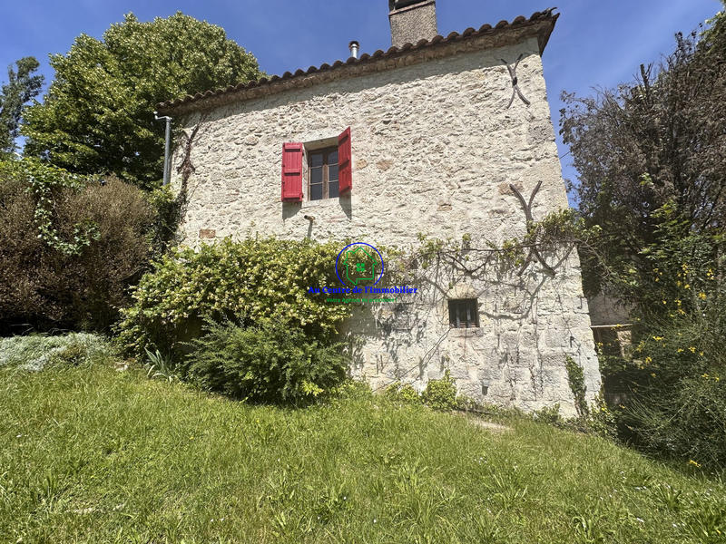 Maison - 228 m² - 8 pièces