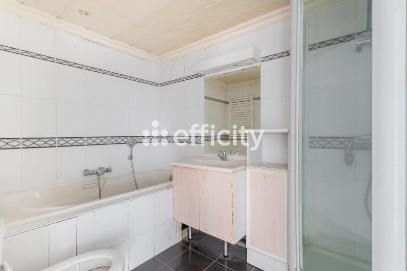 Appartement - 102 m² - 4 pièces