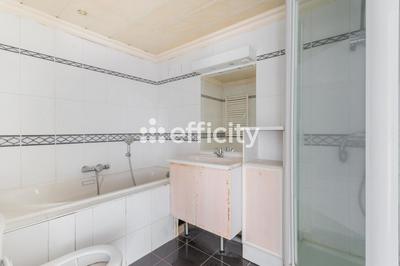 Appartement - 102 m² - 4 pièces