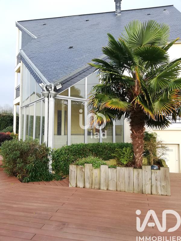 Maison - 225 m² - 8 pièces