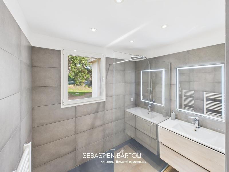 Maison - 168 m² - 5 pièces