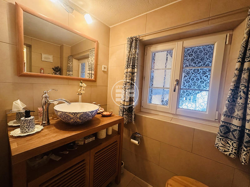 Maison - 226 m² - 6 pièces