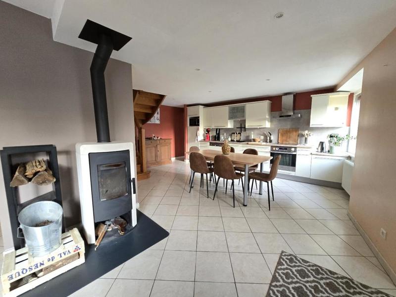 Maison en pierre - 104 m² - 5 pièces