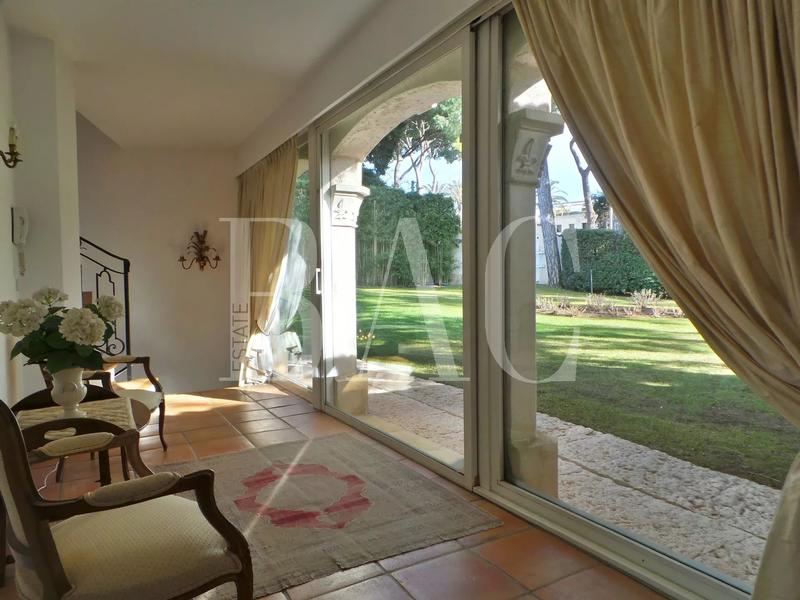 Villa - 420 m² - 14 pièces