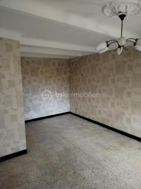 Mas - 200 m² - 8 pièces