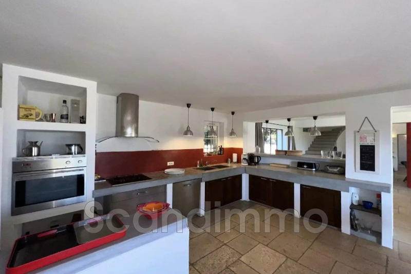 Villa - 195 m² - 7 pièces