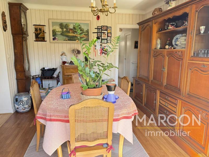 Maison - 143 m² - 7 pièces