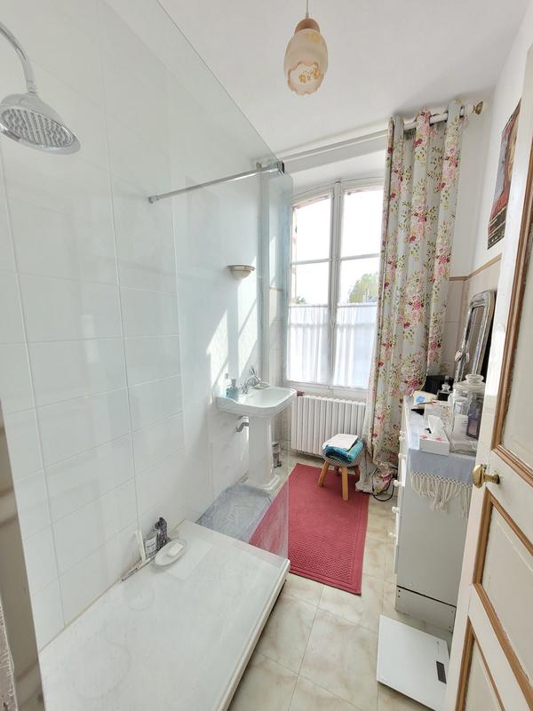 Maison - 156 m² - 7 pièces