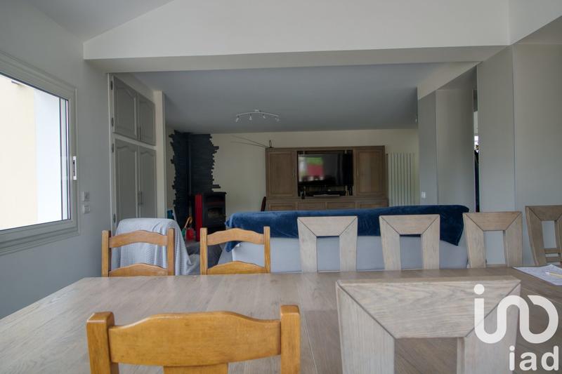 Maison - 200 m² - 8 pièces