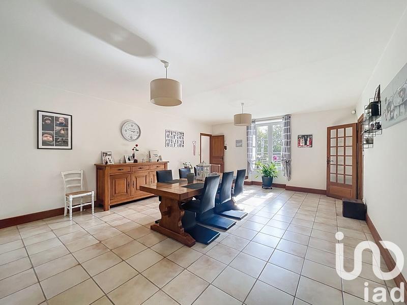 Maison - 273 m² - 10 pièces