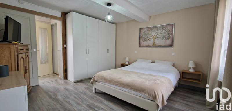 Maison - 185 m² - 7 pièces