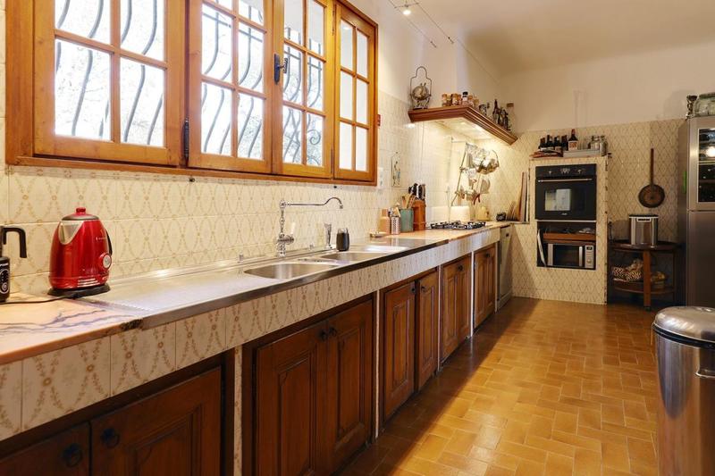 Villa - 360 m² - 9 pièces