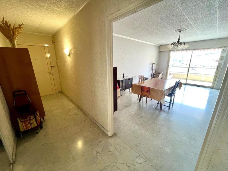 Appartement - 75 m² - 3 pièces