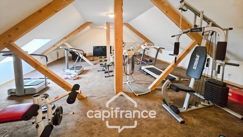 Maison - 428 m² - 8 pièces