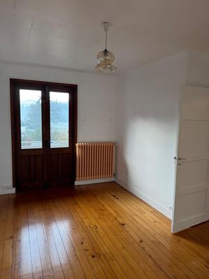 Maison de village - 101 m² - 5 pièces