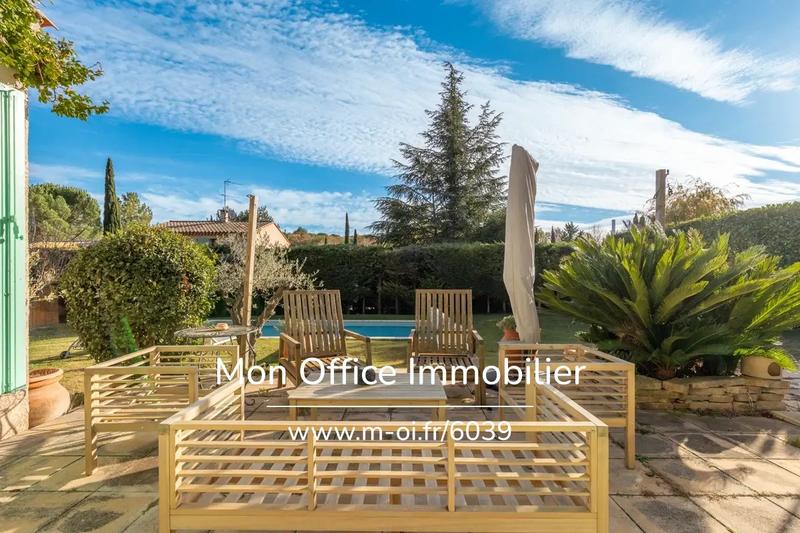 Maison - 111 m² - 4 pièces