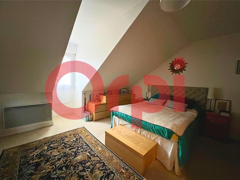 Appartement - 90 m² - 4 pièces