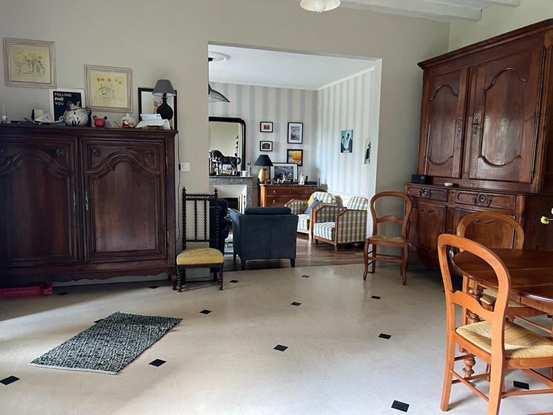 Maison - 200 m² - 10 pièces