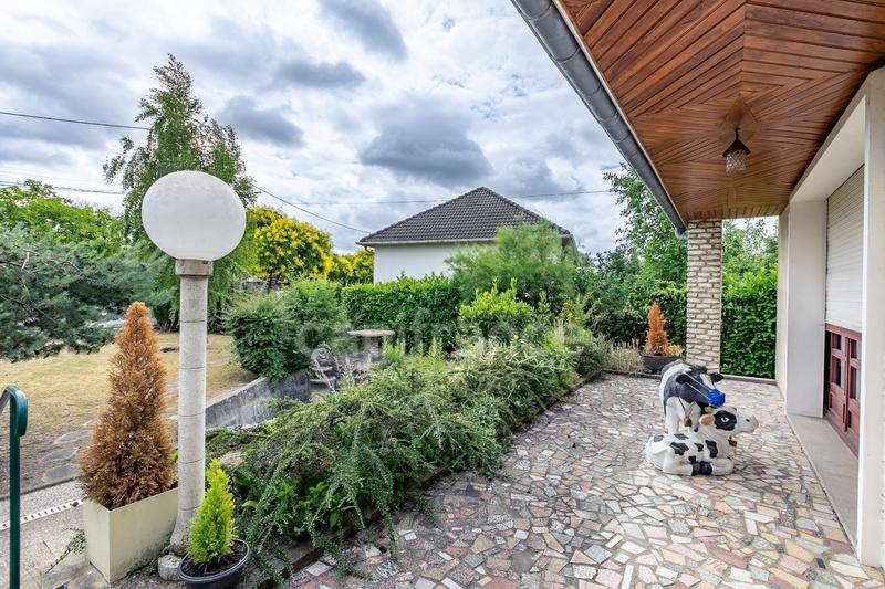 Maison - 140 m² - 6 pièces