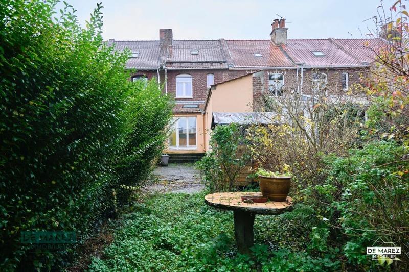 Maison - 93 m² - 4 pièces