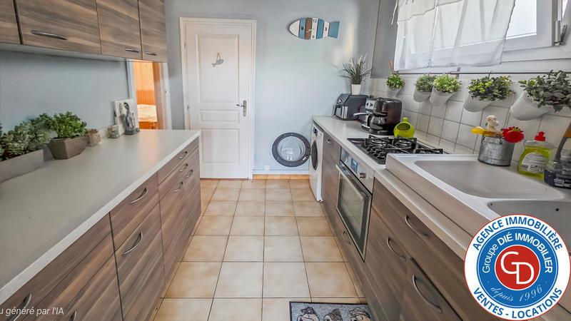 Maison - 93 m² - 5 pièces