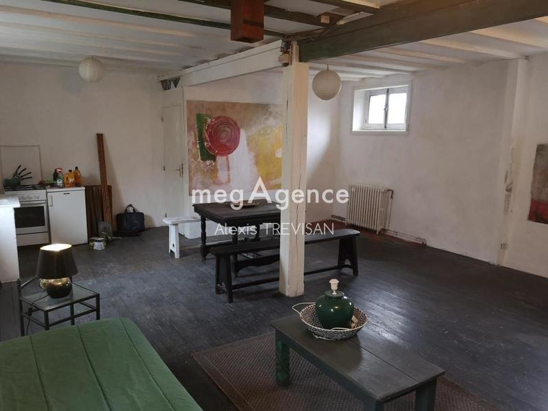 Maison - 225 m² - 11 pièces