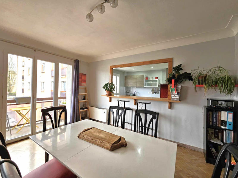 Appartement - 93 m² - 3 pièces