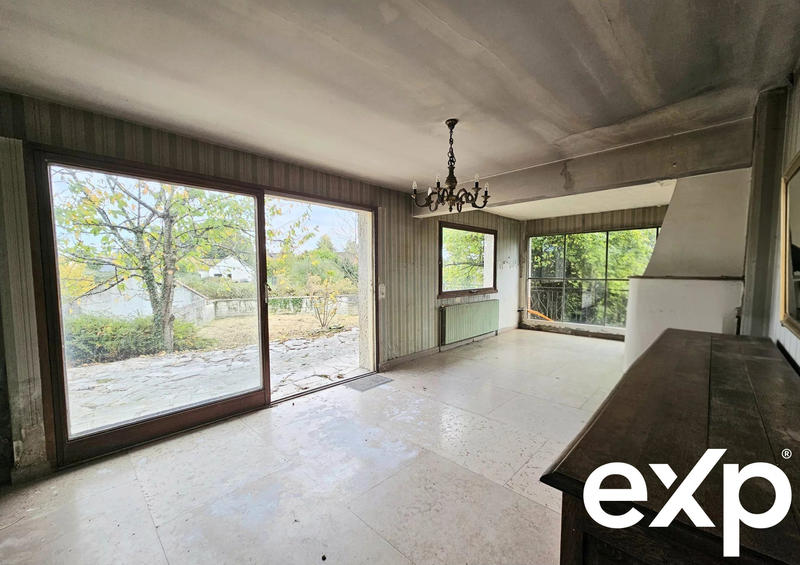 Maison - 165 m² - 8 pièces