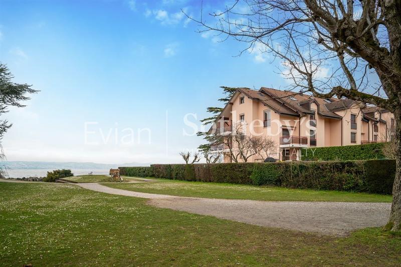 Appartement - 111 m² - 4 pièces