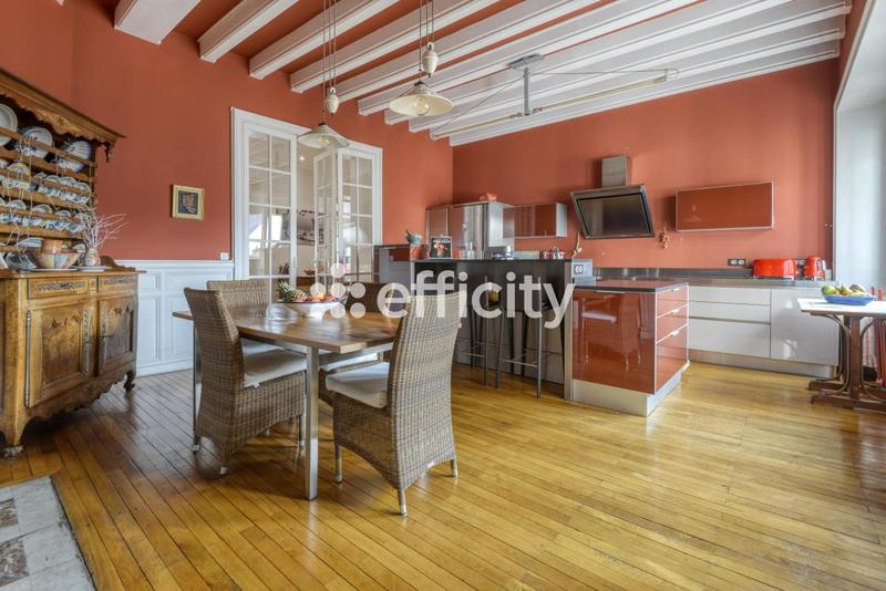 Appartement - 231 m² - 5 pièces