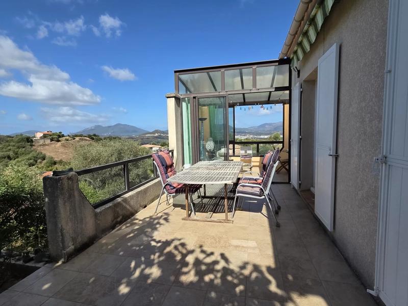 Villa - 130 m² - 5 pièces