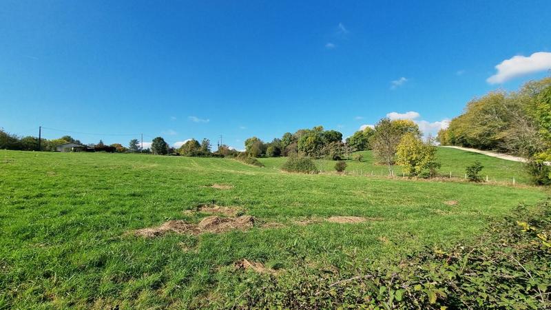Terrain constructible - 1 980 m²