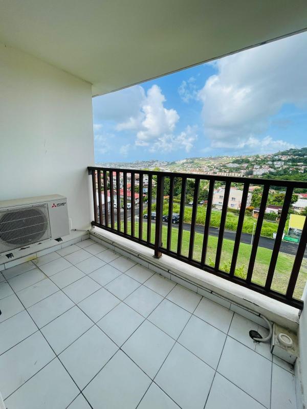 Studio - 28 m² - 2 pièces